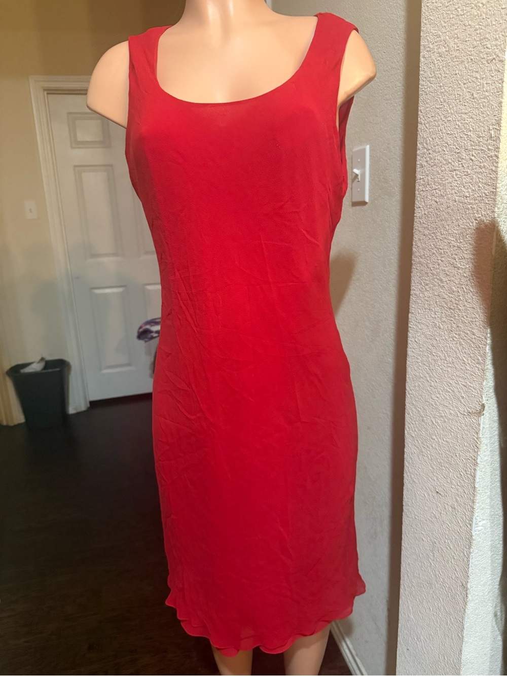 Adrianna Papell Red Sleeveless Scoop Neck Midi Dress